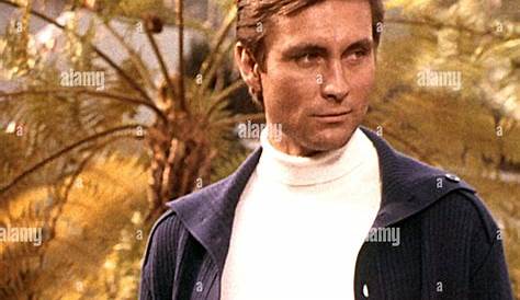 Оригинальное название: John Phillip Law: Net Worth And Beyond