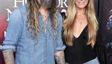 Does Rob Zombie Have Children Exploring The Life Of The Rock Legend Sheri Luna Zombi Niña Muerta Viviente