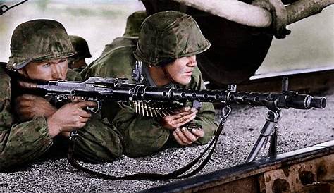 R Боевые действия Sspanzegenadies, сражающиеся с уссианцами в битве при Укайне