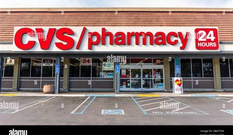 Cvs Open 24 Hour Pharmacy нанимает стоковую фотографию и изображения Alamy