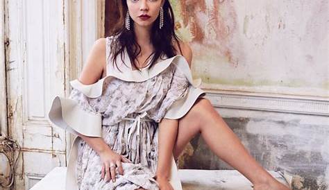 Анна Тейлор Джой Курение Anya Rollacoaster Magazine 2018 Обложка фотосессия