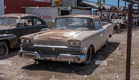 Спасательные ярды в автомобиле Albuquerque нанимают фотографии и изображения Alamy