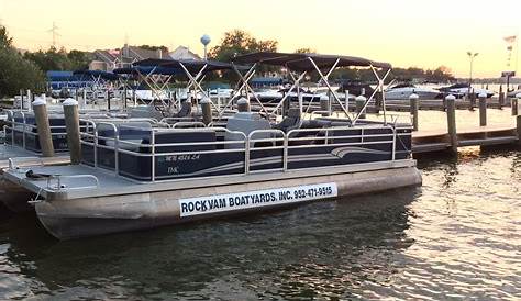 Cheat Lake Pontoon арендовала лодку Mn Boat совместно с Rockvam Boat Yards Inc.