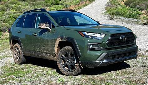 Автомобили Лонг-Айленда Toyota Rav4 Chiquita Shirley