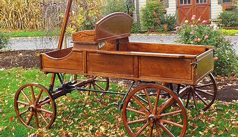 Amish Horse Drawn Wagon Buckboard with Air Ride Full Size Cedar 32 (недоступная ссылка — история).