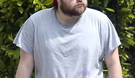 Оригинальное название: Danny Masterson Angus T Jones