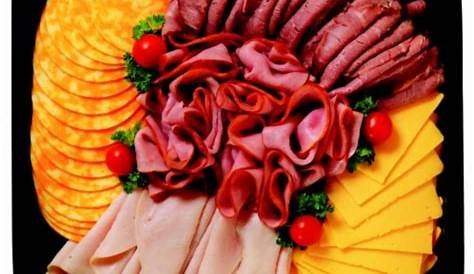 Kroger Deli Party готовит мясные и сырные блюда