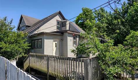 Закладка домов South Bend продана Circa 1905 Fixer Верхний In Under 50k