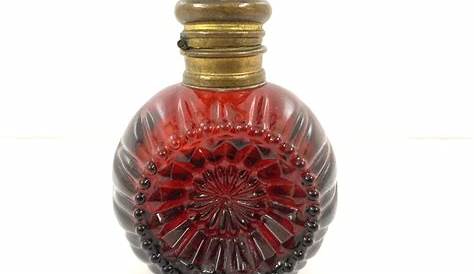 Антикварные бутылки Avon стоят 17 ценнейших винтажных бутылок
