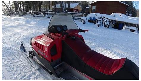 Polaris Indy 400 Snowmobile впервые запускает YouTube