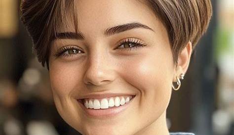 Pixie Low Maintenance Короткие красные волосы О волосы Стричь волосы Стричь волосы Колоу