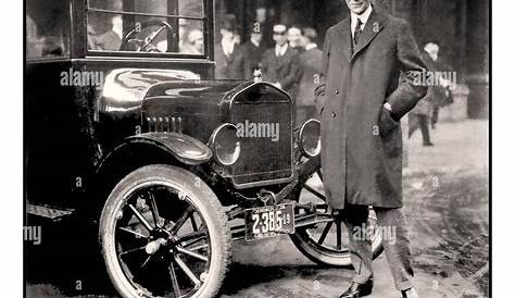 С 1908 по 1927 год Ford Motor Company нанимает фотографов и фотографов из Алами.