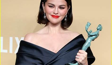 Селена Гомес выиграла Грэмми?