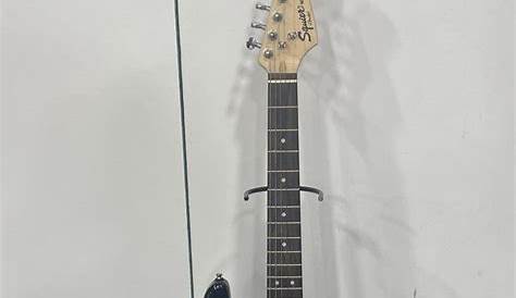 Brunswick Maine Craigslist Squire Electric Guitar & Case General выставлен на продажу владельцем