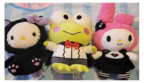 5 Below Plushies Sanrio at ??Sanrio Пять персонажей Санрио