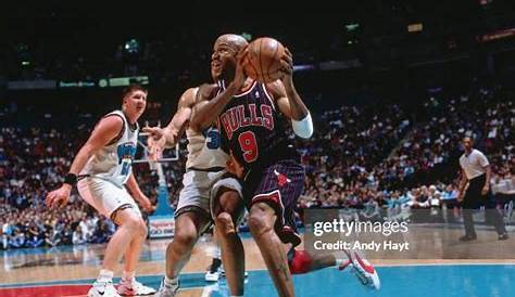 Chicago Bulls Vs Vancouver Grizzlies 1995 831 90s Stock Photos Highres Pictures And Images (недоступная ссылка — история).