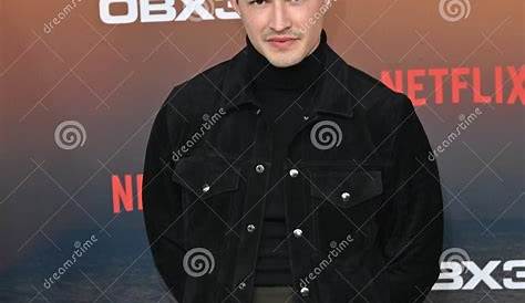 Гэвин в Outer Banks глубоко погрузился в свою жизнь и повлиял на Letherwood Editoril Photo Imge of Fshion 298095696