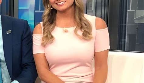 Fox News Женские якоря Ноги СМИ Твиты Джиллиан Меле Джиллианмеле Твиттер Якорная одежда