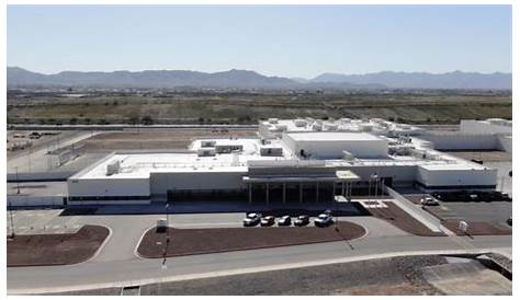 2670 S 28th Drive Phoenix 1612 Dr Az 85009 Ee Et Value Chool & More