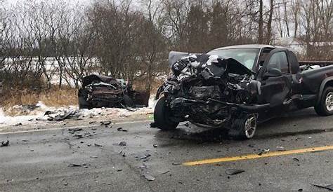 Автомобильная авария в округе Монткалм вчера 72-летний мужчина погиб в автокатастрофе