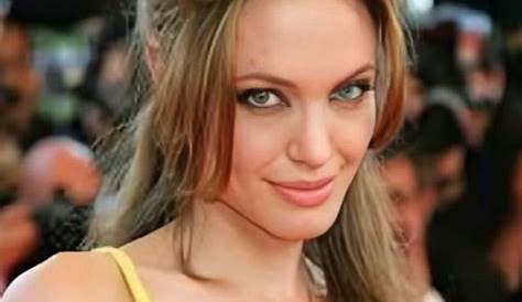 Оригинальное название: The Impact of Angelina Jolie’s Naked Scenes in Cinema