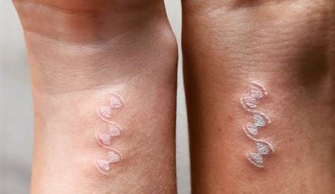 Оригинальное название: The Allure of White Ink Tattoos: A Comprehensive Guide