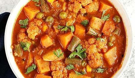 Оригинальное название: The Spice Empire: The Curry Sisters