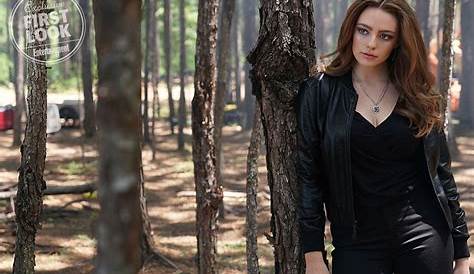 Актриса, стоящая за Хоуп Микаэльсон в сериале «Наследие»