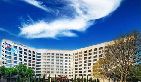 Удобство и роскошь DoubleTree Warren Place