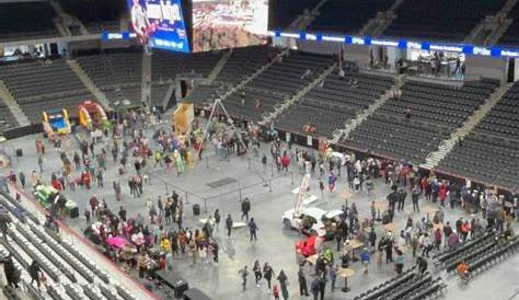 Enmarket Arena: The Heart of Entertainment в Саванне, США