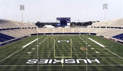 Rentschler Field: место проведения футбольных и других мероприятий в Коннектикуте