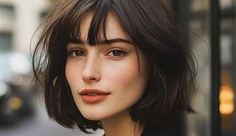 Оригинальное название: Iconic Characters with Bob Haircuts: A Trend That Defines Style
