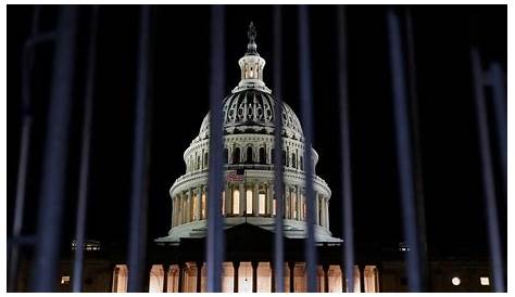 Кто является главой правительства в США?