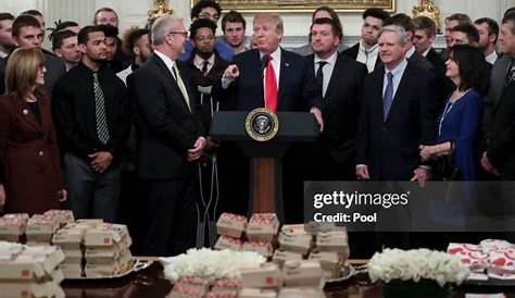 Дональд Трамп в Chick-fil-A: более внимательный взгляд на его предпочтения в фаст-фуде