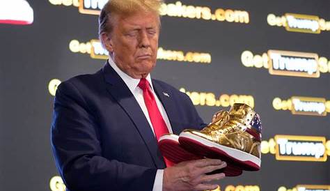 Дональд Трамп никогда не сдает обувь: символ устойчивости