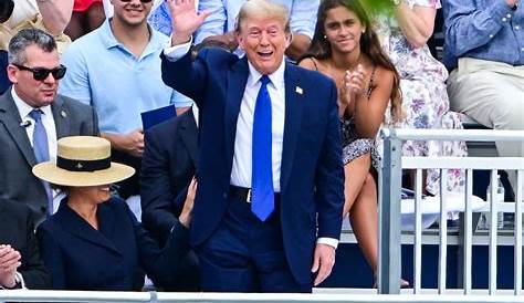Выпускной сын Дональда Трампа: торжество в честь Дня Победы