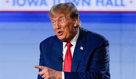 Дональд Трамп возглавил финальный опрос в Айове перед Кавказом