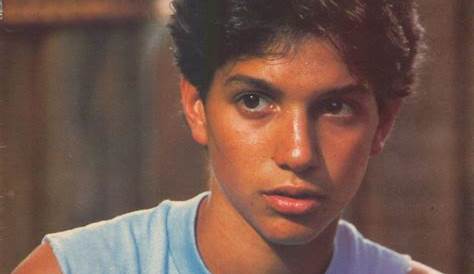 Оригинальное название: Ralph Macchio Young: A Journey Through Time
