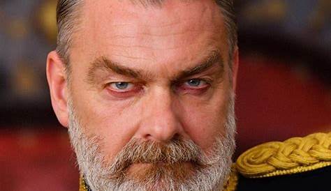 Универсальный актер из Великобритании