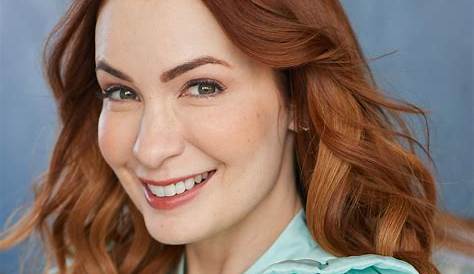 Felicia Day &amp: Nathan Fillion: A StarStudded Duo (недоступная ссылка — история).