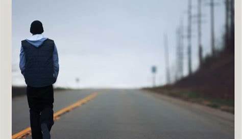 Eminem Recovery исполнили песню A Journey Through Pain Healing и Triumph Lbum