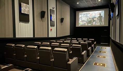 Оригинальное название: Falmouth Cinema Maine: A Journey Through Film And Community